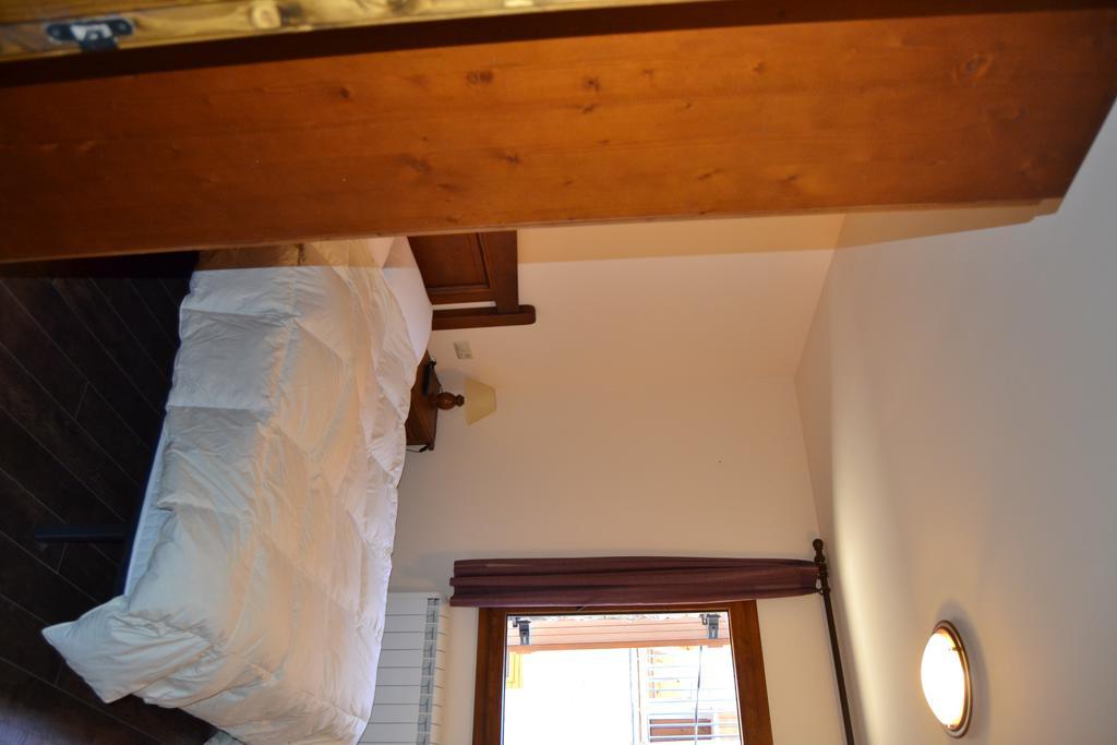 Hostal La Muntanya Кастеллар-де-Н'уг Номер фото