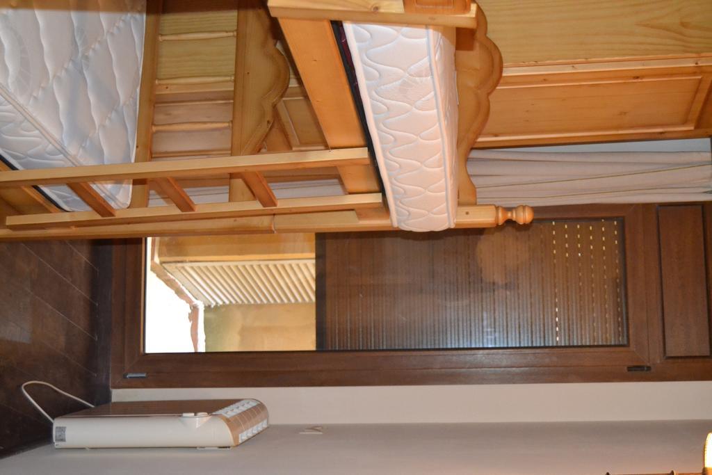 Hostal La Muntanya Кастеллар-де-Н'уг Экстерьер фото