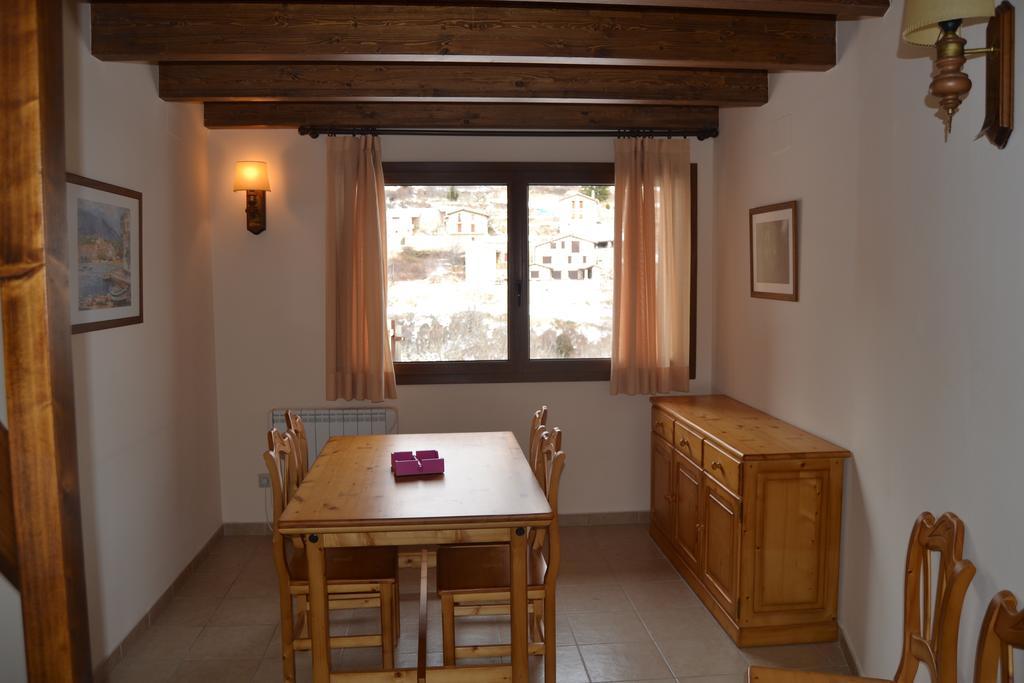 Hostal La Muntanya Кастеллар-де-Н'уг Экстерьер фото